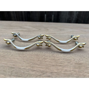 Vintage Allison French Provincial Drawer Pulls Lot of 4 Center White On Brass‎